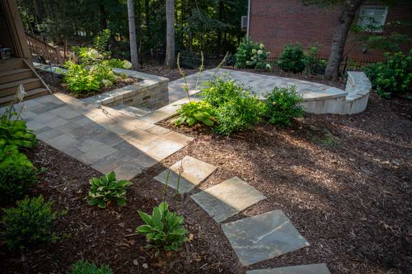 stone masonry backyard retaining wall helen GA